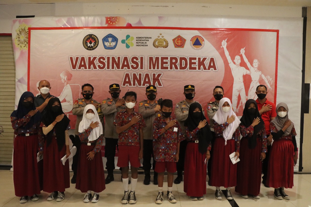 Kapolres Cirebon Kota Hadiri Zoom meeting serta Monitoring Vaksinasi Anak Dosis 2 dan Booster di GCM
