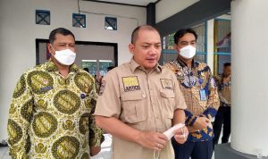 Kunjungan Kerja ke Lapas Kotaagung, Anggota Komisi III DPR-RI Monitoring Vaksinasi Booster Warga Binaan